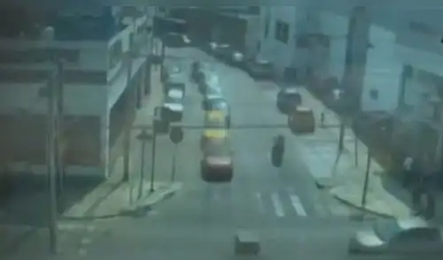 Balacera en Surquillo: cámara captó fuga de delincuentes que asaltaron a dos cambistas [VIDEO]