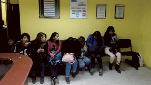 Cierran locales nocturnos en Sachaca y rescatan a una adolescente