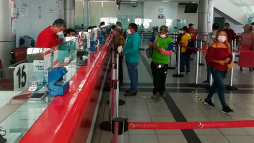 Atención en el Banco de la Nación Atención en el Banco de la Nación
