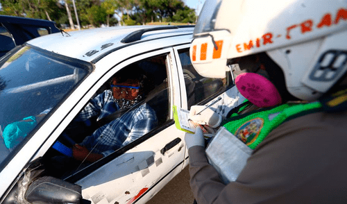 Solo circulan autos autorizados por ATU. Foto: Correo