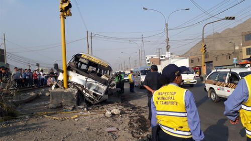 Carretera Central: tres muertos y 15 heridos dejó choque de 'chosicano' contra un poste [VIDEO]