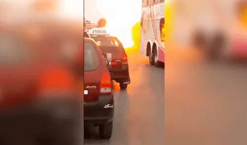 Vehículo explota en plena avenida en Chiclayo [VIDEO]