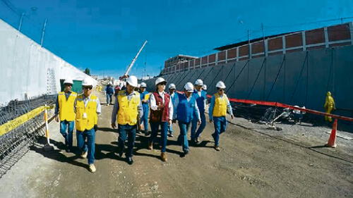 variante de uchumayo.  Durante su gobierno Yamila Osorio supervisa el tramo III de la Variante de Uchumayo, ICCGSA nunca concluyó los trabajos.