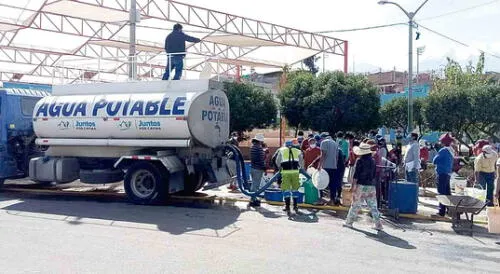 abastecimiento. Sedapar intentó paliar la emergencia con la distribución de carros cisterna. Lamentablemente no pudo satisfacer las necesidades de usuarios.
