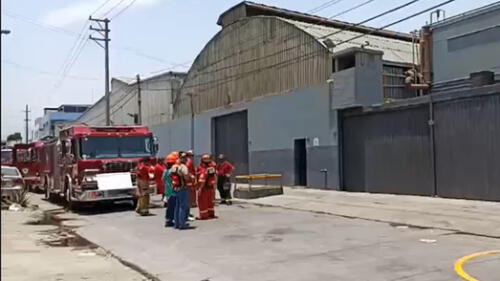Vecinos fueron evacuados de la zona.