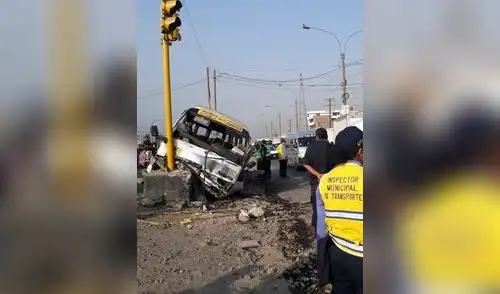 Choque de ‘Chosicano’ deja dos muertos y 14 heridos Choque de ‘Chosicano’ deja dos muertos y 14 heridos