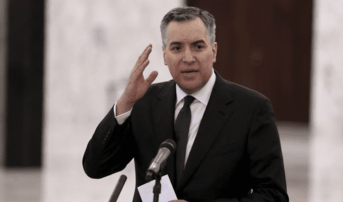 Parlamento de Líbano designa a Mustapha Adib como primer ministro
