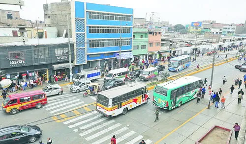 En Av. Los Incas y Vallejo se superponen 35 rutas