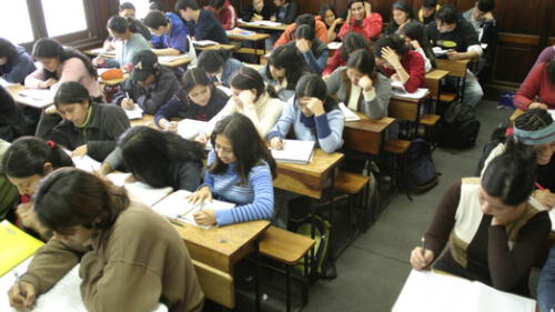 ¿A cuántos alumnos afectará el cierre universidades no licenciadas por Sunedu?