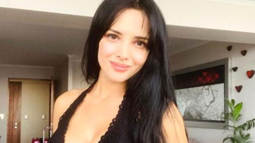 Rosángela Espinoza y su atrevido baile Rosángela Espinoza y su atrevido baile