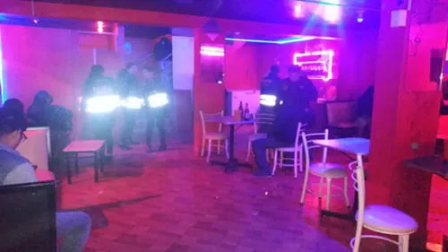 Mal padre fue encontrado en prostíbulo en Arequipa. Mal padre fue encontrado en prostíbulo en Arequipa.