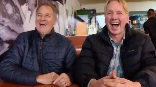 Gringo Karl 'cumple sueño' de candidato al sillón municipal y hace curioso pedido