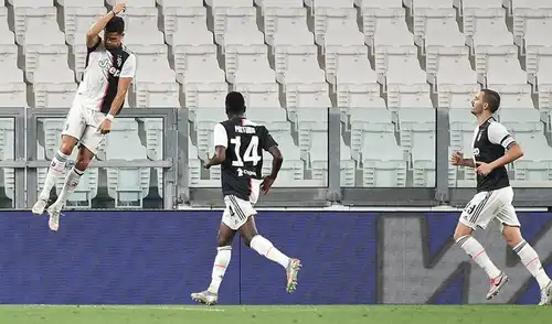 Cristiano Ronaldo anota doblete en el Juventus vs. Atalanta. | Foto: EFE