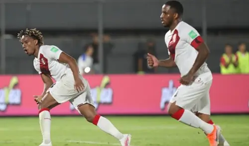 La alineación de Perú ante Brasil por las Eliminatorias Qatar 2022. Foto: EFE