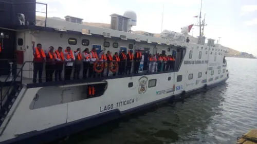 Puno: Ofrecen servicios de Reniec a pobladores indígenas de las islas del lago Titicaca