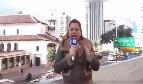 Twitter: "El Papa pasará en su batimóvil", el error de una periodista que ha desatado burlas en la red [VIDEO]