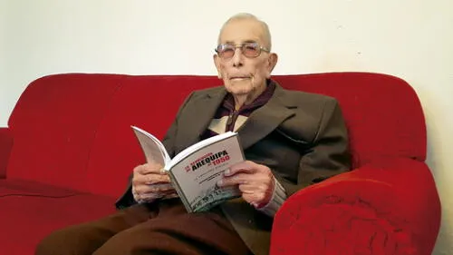 recuerdos. Sosa plamó en su libro su vivencia en la revolución del 50. En el texto desmitifica hechos que ocurrieron en ese año.