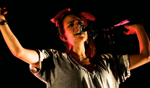 La cantante Bebe se manifiesta en contra del movimiento feminista 