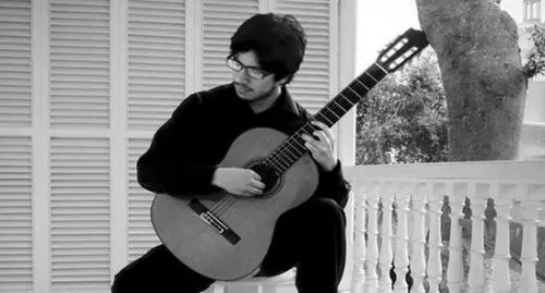Concierto de guitarra clásica en el Cafae