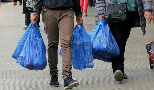 Comisión de Economía aprueba dictamen que regula uso y producción de plástico