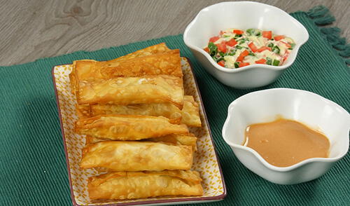 Tequeños de cabanossi y tocino Tequeños de cabanossi y tocino