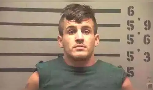 Caleb Cobb fue descubierto en un campo el día después del ataque. Foto: Oficina del Sheriff del Condado de Hopkins, Estados Unidos.