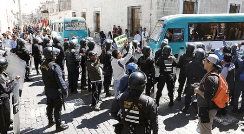 PROTESTA CONTRA TIA MARIA 
