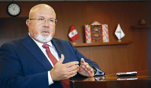 Carlos Bruce: “Haremos los esfuerzos por bajar las tasas de interés y la cuota mensual” Carlos Bruce: “Haremos los esfuerzos por bajar las tasas de interés y la cuota mensual”