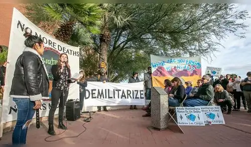 Mujeres sentenciadas por dejar comida a migrantes que intentaron cruzar frontera de EEUU