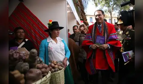 Según Vizcarra, su baja en encuestas no le preocupa