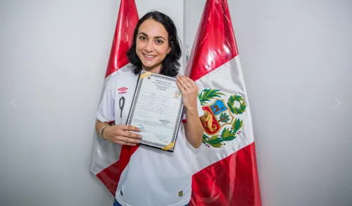 Rusa abraza nacionalidad peruana y dice: “Arriba Paolo” Rusa abraza nacionalidad peruana y dice: “Arriba Paolo”