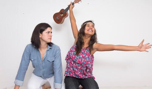 "Naufragio", la obra de teatro que se desarrolla sobre una puerta | FOTOS