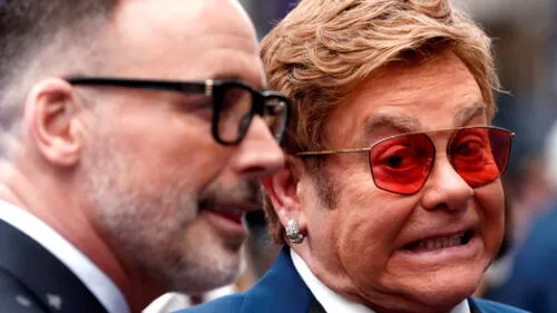 Elton John: “No tenía idea de cómo vivir, pero no quería morir” Elton John: “No tenía idea de cómo vivir, pero no quería morir”
