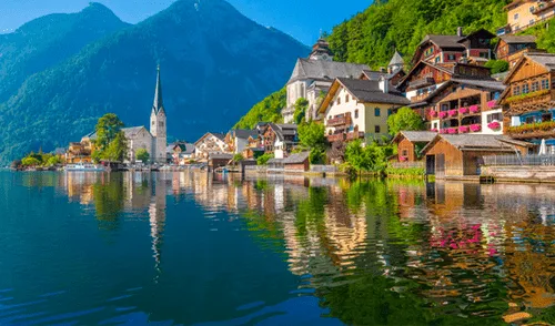 Pueblo austríaco de Hallstatt.