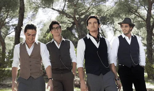 jUAN PABLO iSAZa “Cantar con Paulina Rubio nos puso en el mercado musical”