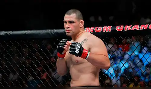 Excampeón de UFC hará su debut en la lucha libre compitiendo en Triplemania XXVII