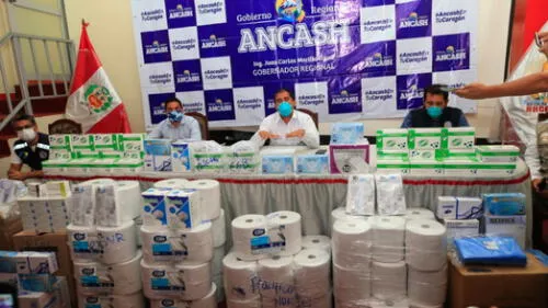 Morillo entrega equipos médicos para hospital