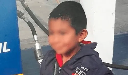Vía Facebook: Niño lleva un morral a todos lados y la razón es conmovedora [VIDEO]