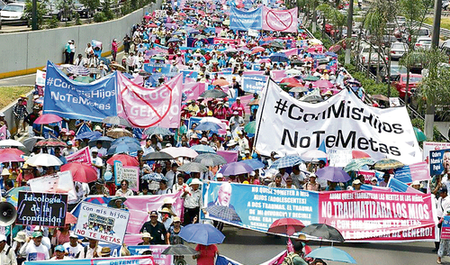 Colectivos conservadores arremeten contra política de igualdad de género Colectivos conservadores arremeten contra política de igualdad de género
