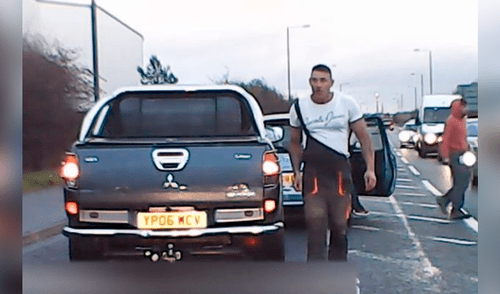 No soportó ‘gesto vulgar’ de conductor y en venganza lo golpeó en plena carretera [FOTOS]