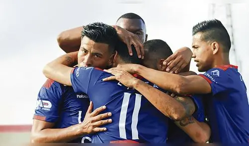 Mannucci triunfa en la altura de Andahuaylas