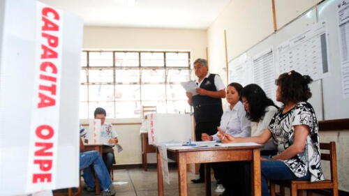 Puno: ONPE ofrece capacitaciones a miembros de mesa en quechua y aymara Puno: ONPE ofrece capacitaciones a miembros de mesa en quechua y aymara