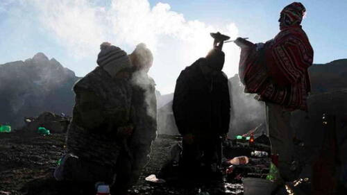 La Policía presume que el "yatiri" habría subido a la montaña en estado de ebriedad. Foto: referencial