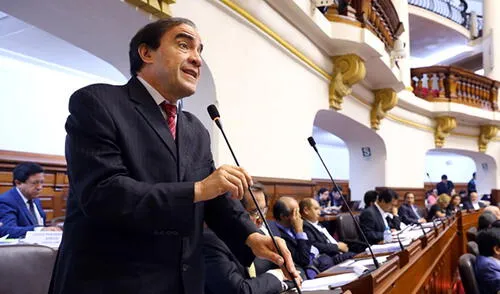 Cecilia Blume envía carta notarial a Yonhy Lescano por sus declaraciones Cecilia Blume envía carta notarial a Yonhy Lescano por sus declaraciones