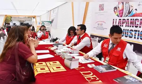 Cajamarca: brindan orientación a la población en feria nacional “llapanchikpaq Justicia”