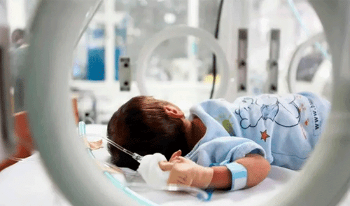 Bebé secuestrado en hospital de Chicago. Bebé secuestrado en hospital de Chicago.