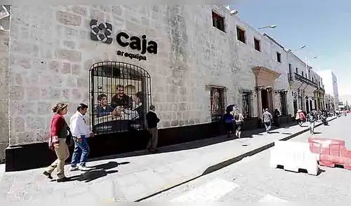 Regidores aprueban venta del 20% de acciones de Caja Arequipa 