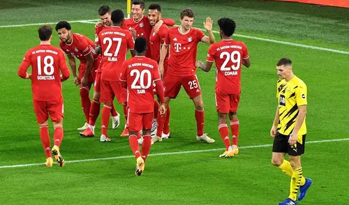 Bayern Múnich y Borussia Dortmund se enfrentó en el Signal Iduana Park. Foto: EFE