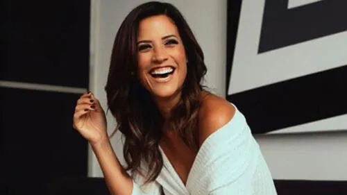 María Pía Copello impacta Instagram con sensual foto y fan venezolano la sorprende con piropo