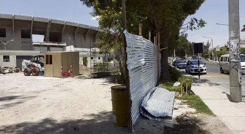 Denuncian a la Unsa por usurpar terrenos en Arequipa